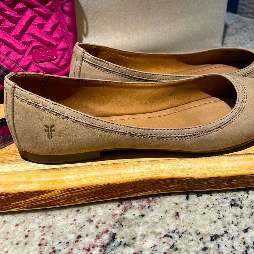 FRYE 100% Leather Ash Carrie Ballet Flats Size 9.5
